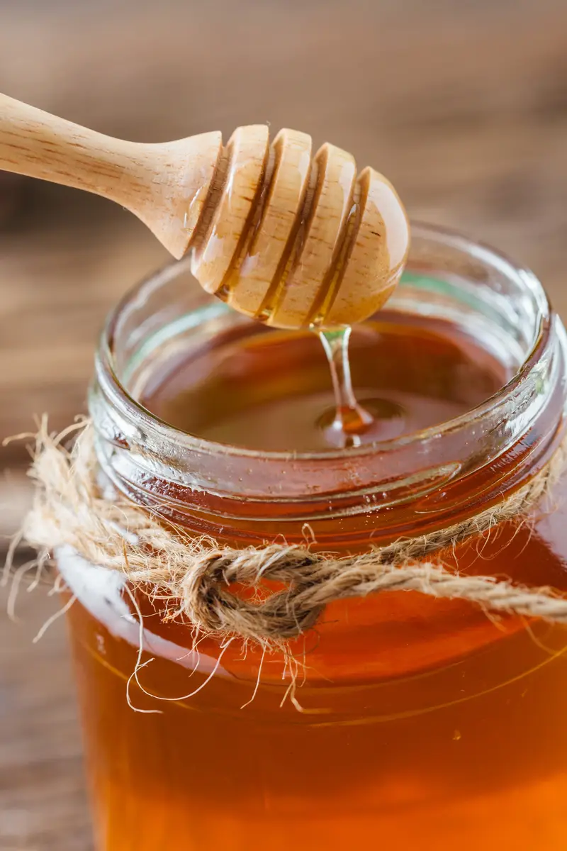 Himbeer- und Brombeerhonig für Gourmetmärkte